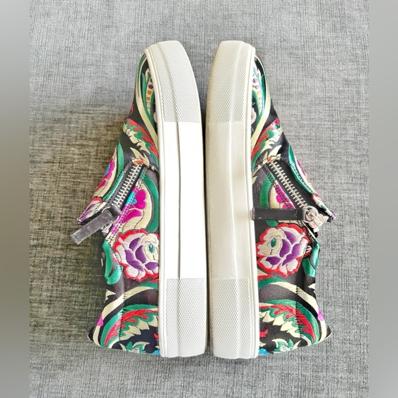 Steve Madden Geary Embroidered Sneakers Women’s Size 7.5 zip closure - Picture 10 of 14